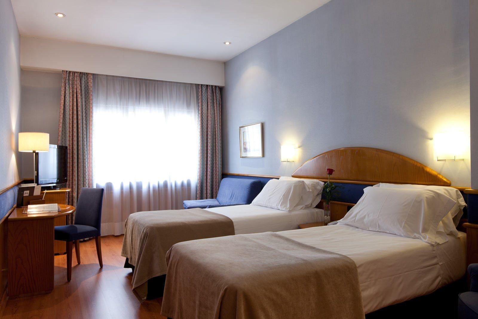 Agumar Hotel Мадрид Екстериор снимка