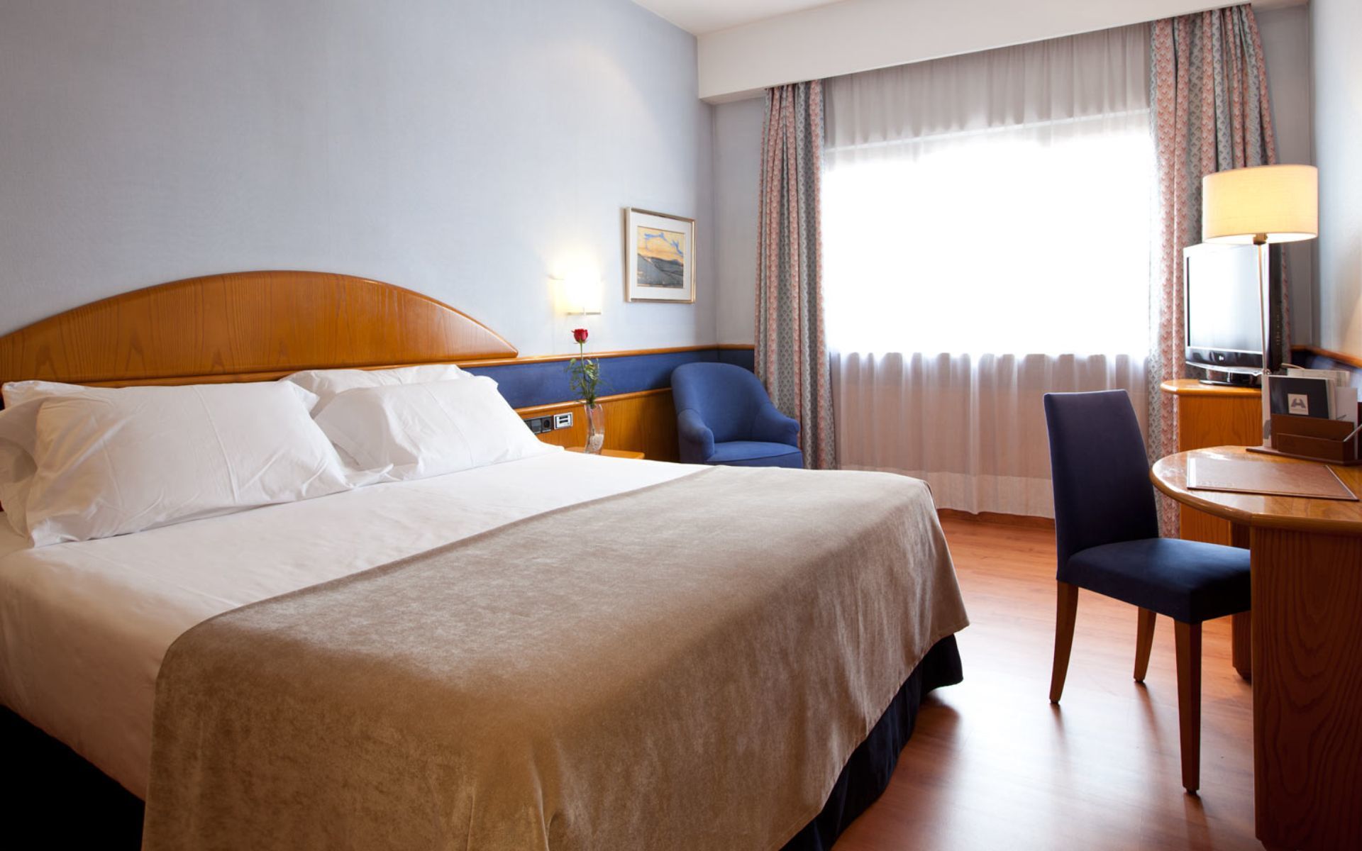 Agumar Hotel Мадрид Екстериор снимка